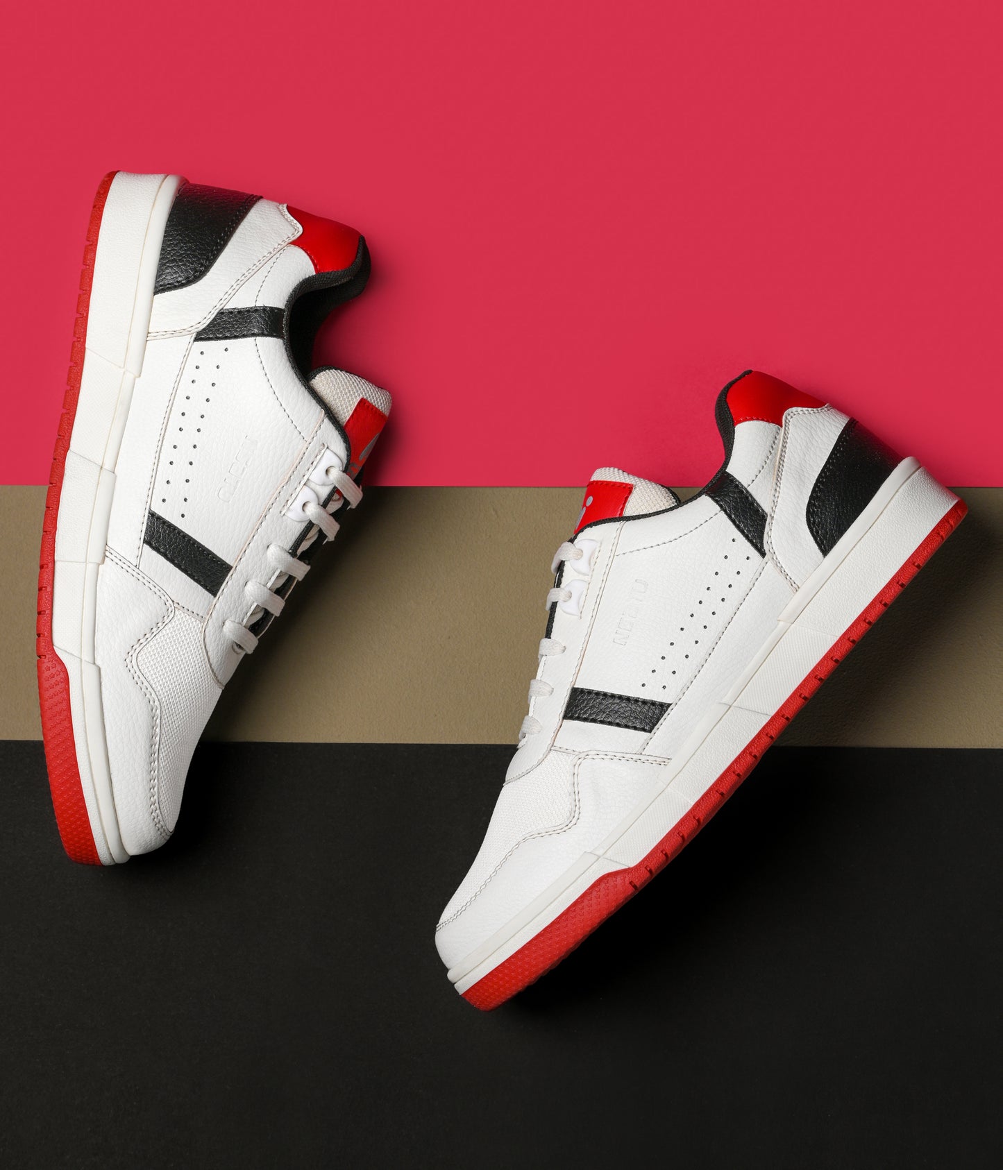 Naatu White Ryder Streeter Sneakers