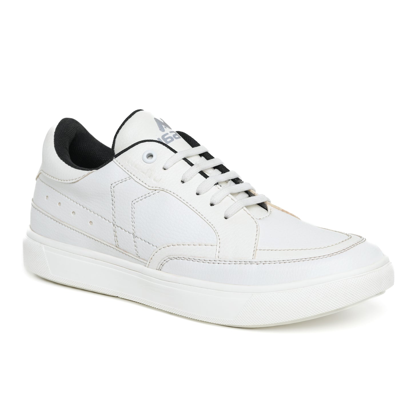 Naatu White Streeter Sneakers