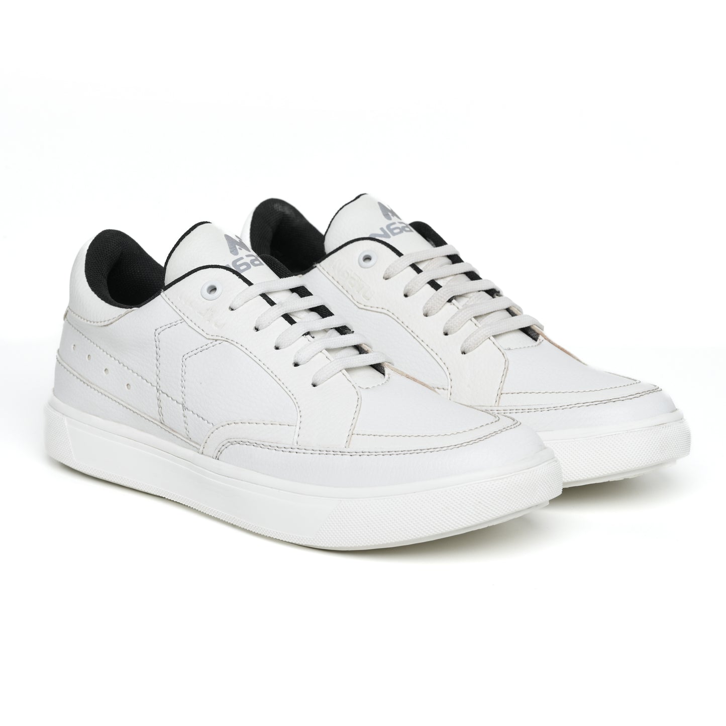 Naatu White Streeter Sneakers