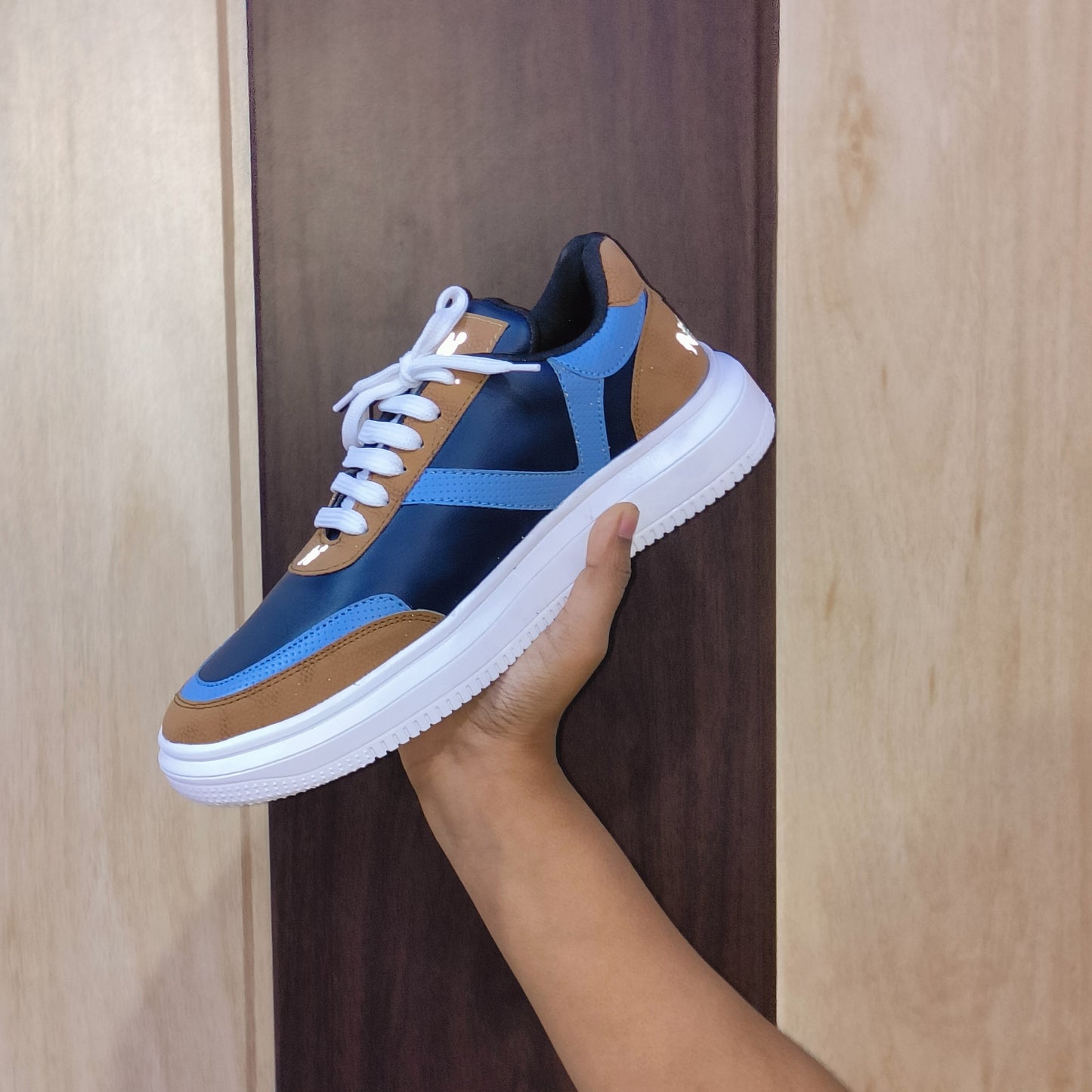 Naatu Elevate Laceup Streeter Sneakers