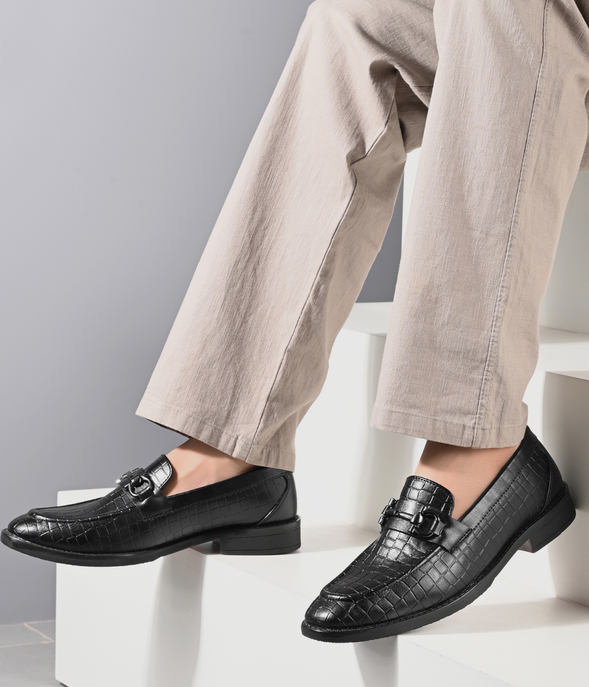 Naatu Slipon Shoes | Stylish Shoes for Men (Black)